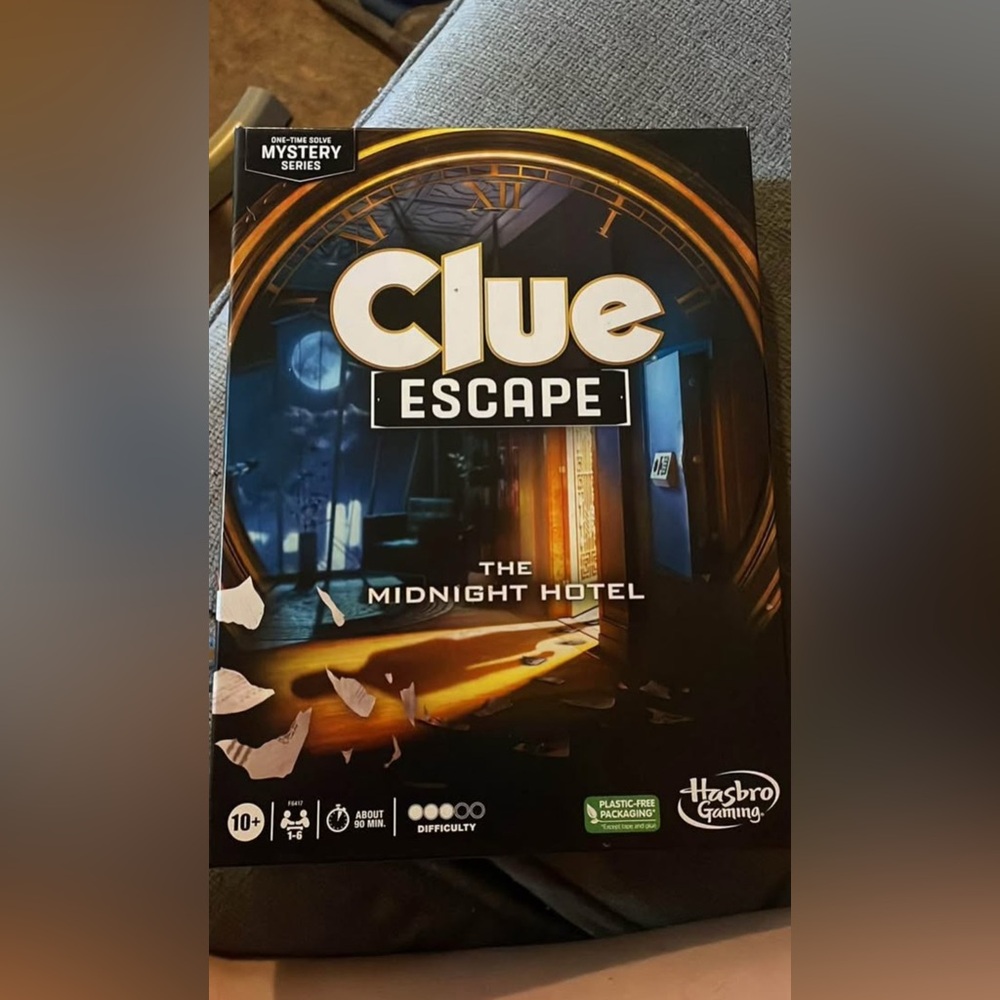 Clue Escape: The Midnight Hotel Game
